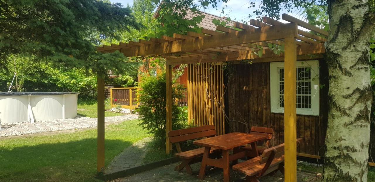 Szyszka I Roza Domek Na Jurze Zelazko Екстериор снимка